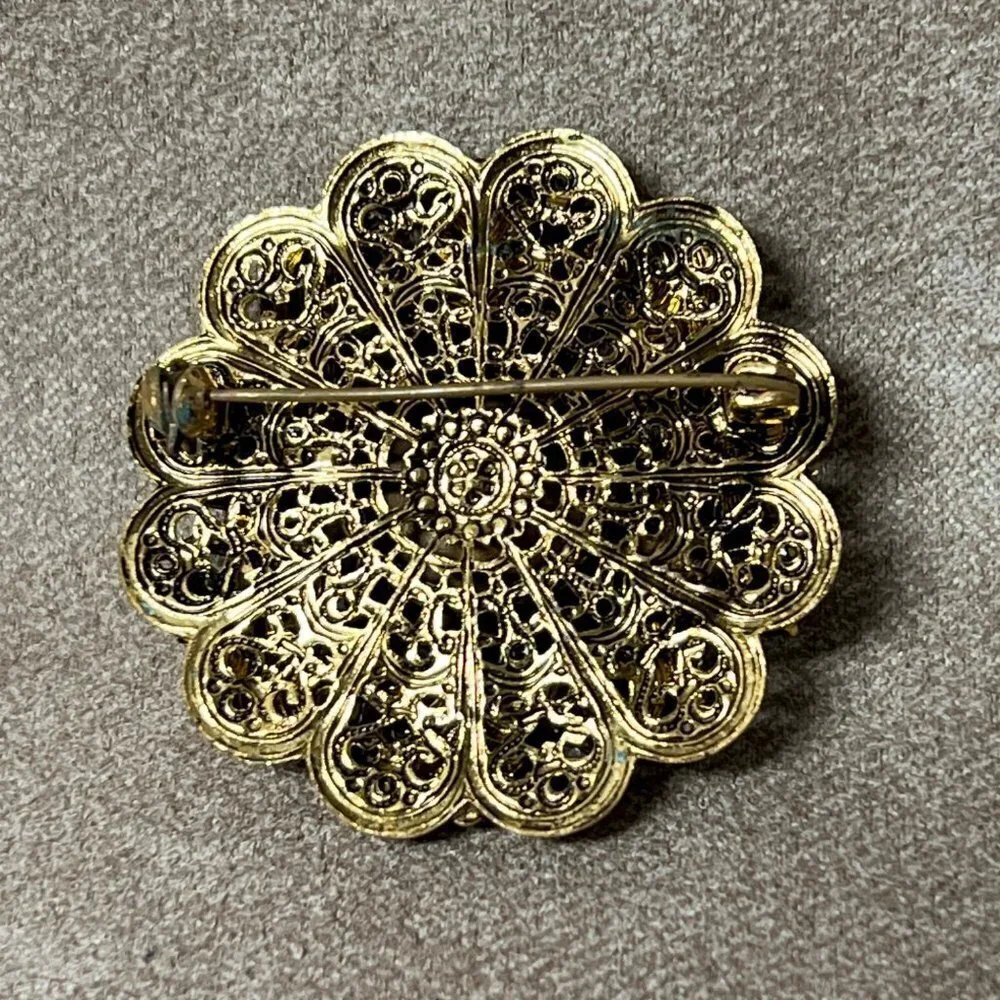 Vintage Jewelry 1950s Mid-Century Emerald Diamante Floral Pin